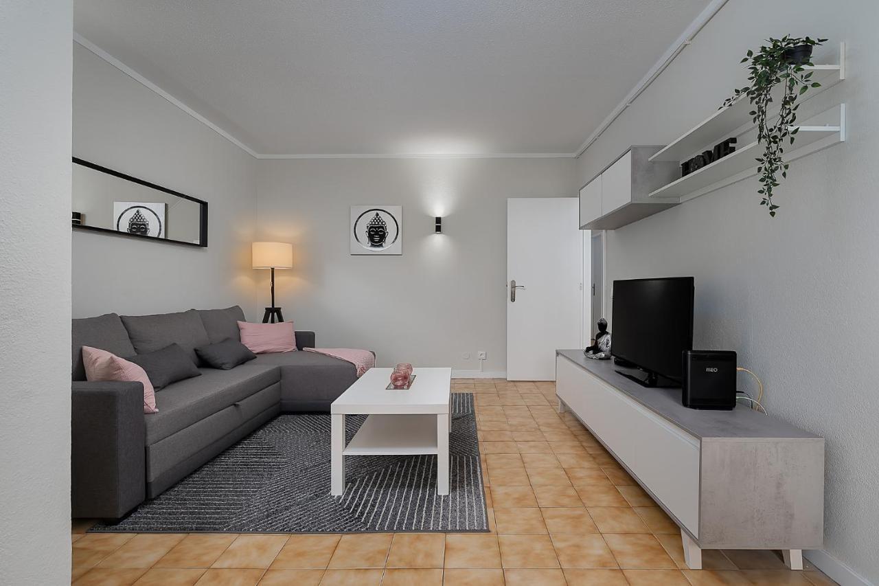 Sunny Flat W/ Balcony & Pool By Lovelystay Portimão Zewnętrze zdjęcie